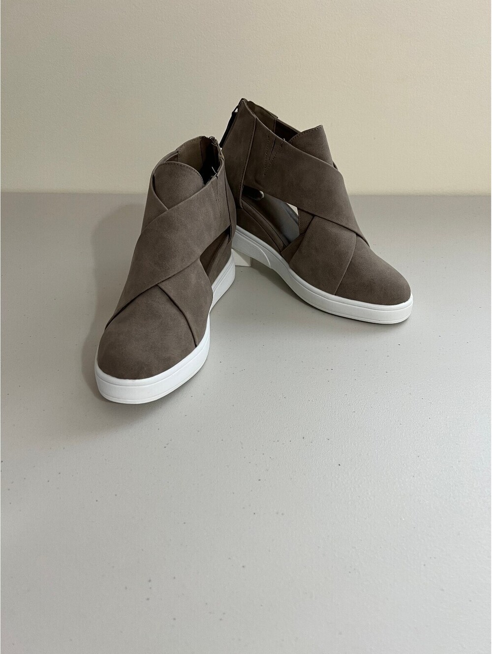 Journee Collection Women's Seena Sneaker Wedge